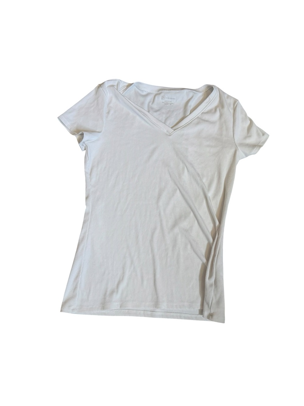No Boundaries White V-Neck Tee & Olive Sleeveless Tank Top Set - Picture 3 of 13